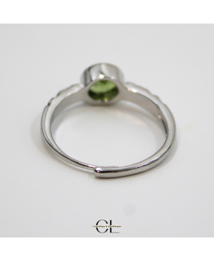 Bague en cuivre blanc ajustable facetté Péridot AA